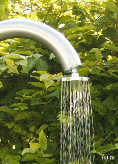 Leicht verstellbarer Brausekopf der Kaltwasser Edelstahl Gartendusche Typ Nemo Leicht verstellbarer Brausekopf der Kaltwasser Edelstahl Gartendusche Typ Nemo